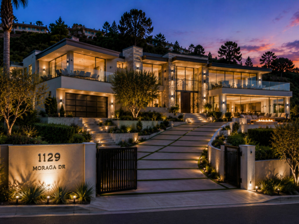 1129 Moraga Dr