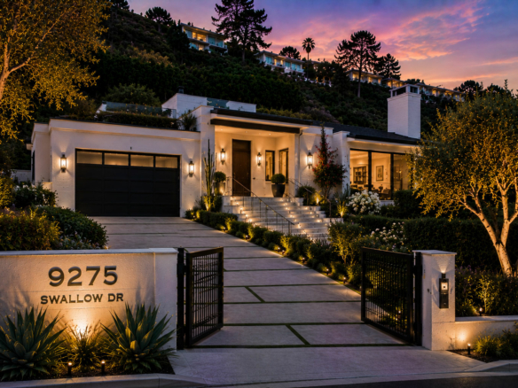 9275 Swallow Dr